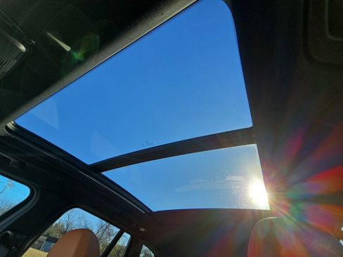 Used 2024 BMW X3 M40i w/ Premium Package image 21