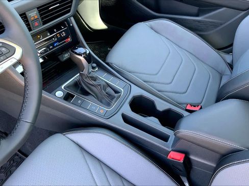 New 2026 Volkswagen Jetta SEL FWD image 7