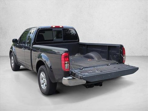 Used 2013 Nissan Frontier SV RWD image 7