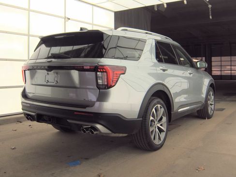Used 2025 Ford Explorer Platinum w/ Ultimate Package AWD/4WD image 20