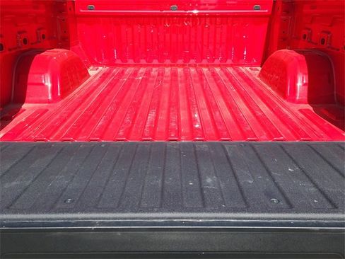 Used 2025 Chevrolet Silverado 1500 LT image 33