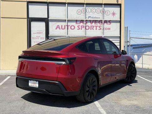 Used 2026 Tesla Model Y Long Range RWD image 7