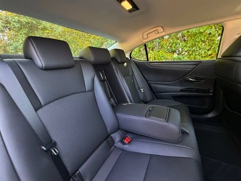 Certified 2023 Lexus ES 350 w/ Premium Package FWD image 39