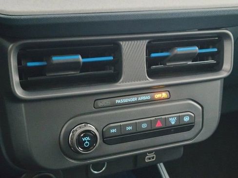 New 2026 Ford Maverick XLT image 18