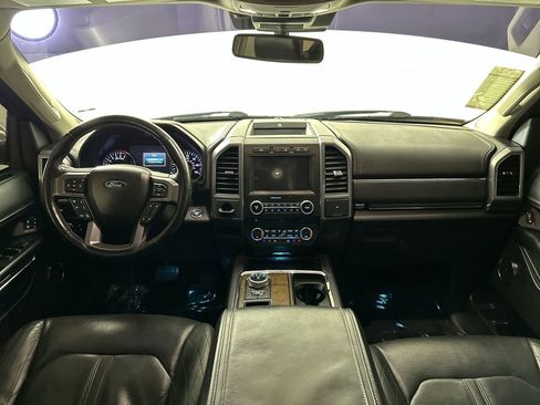Used 2018 Ford Expedition Platinum image 25