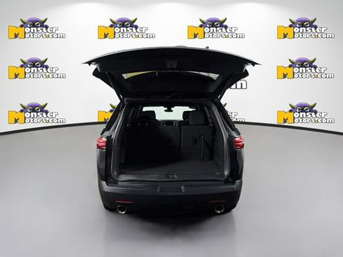 Used 2023 Chevrolet Traverse LT AWD/4WD image 25