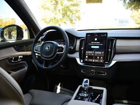 New 2026 Volvo XC90 B6 Ultra w/ Protection Package Premier image 19