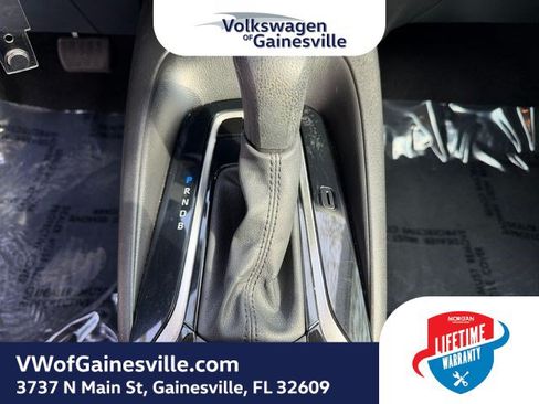 Used 2020 Toyota Corolla LE FWD image 25