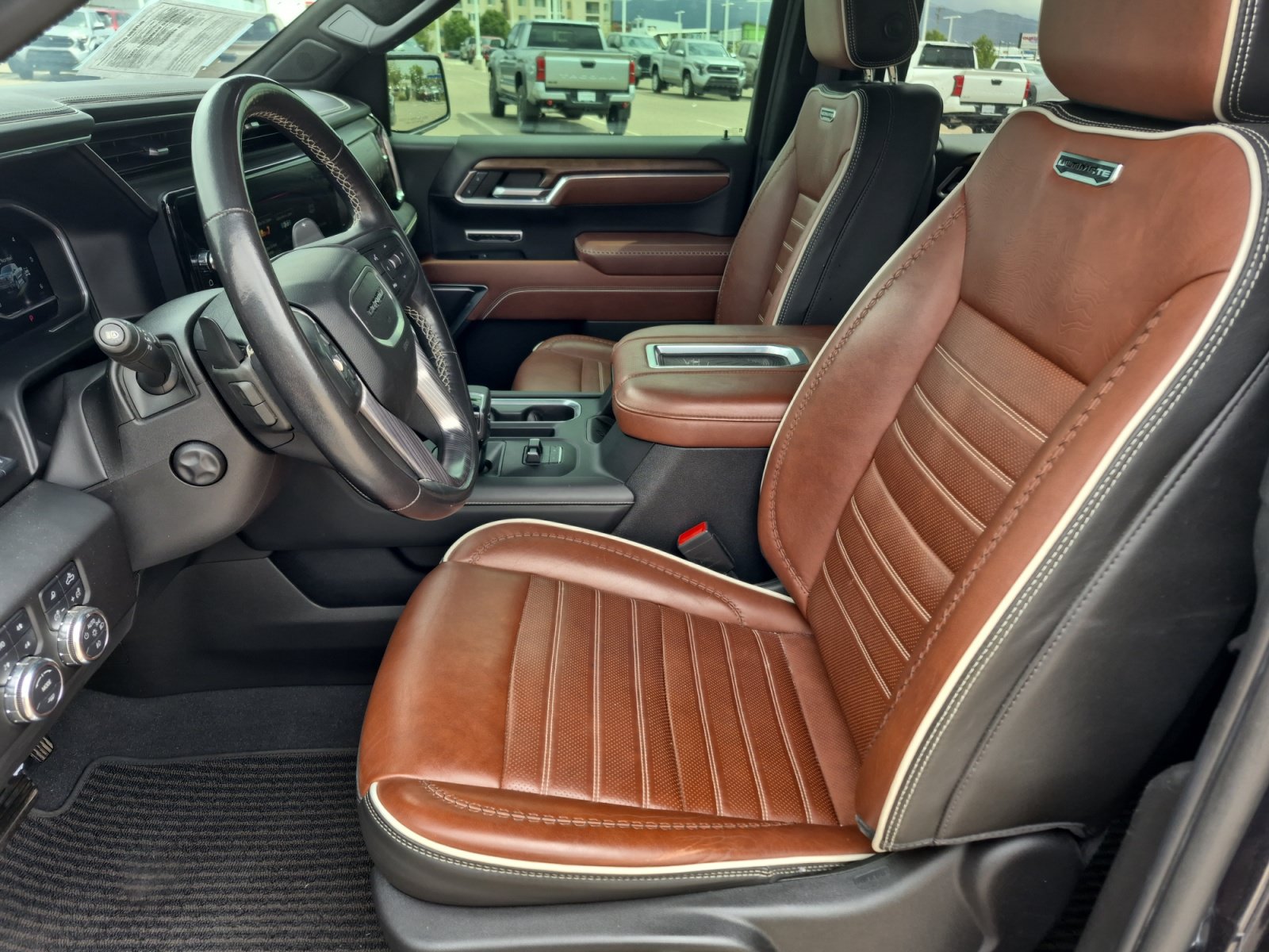 Used 2022 GMC Sierra 1500 Denali Ultimate AWD/4WD image 17