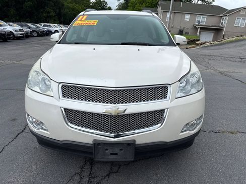 Used 2011 Chevrolet Traverse LTZ AWD/4WD image 3