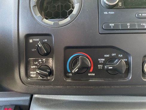 Used 2012 Ford E-450 and Econoline 450 Super Duty w/ Shuttle Bus Prep Pkg image 25