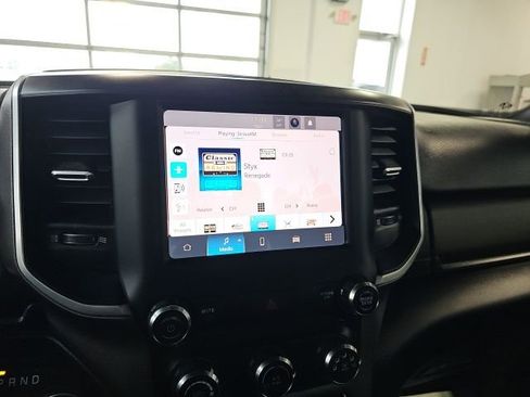 Used 2024 RAM 2500 Big Horn w/ Bed Utility Group image 15