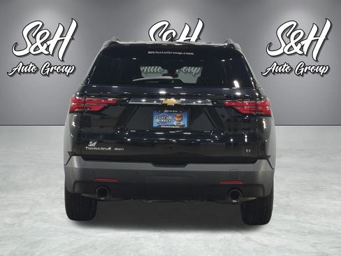 Used 2022 Chevrolet Traverse LT image 18