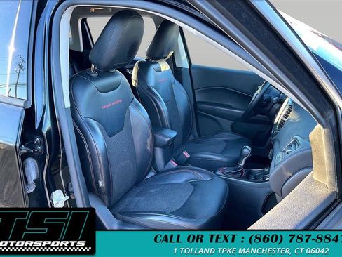 Used 2020 Jeep Compass Trailhawk image 7