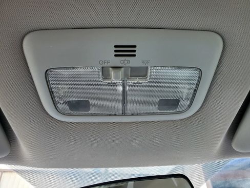 Used 2016 Toyota Corolla LE FWD image 41