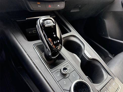 Used 2023 Cadillac XT4 Premium Luxury image 14