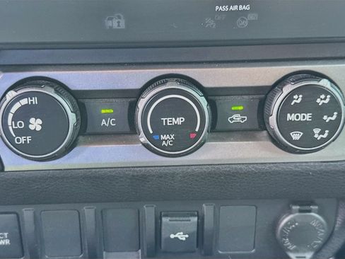 Used 2021 Toyota Tacoma SR w/ SX Package AWD/4WD image 17