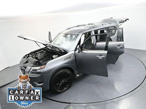 Used 2024 Nissan Armada Platinum w/ Captain's Chairs Package image 39