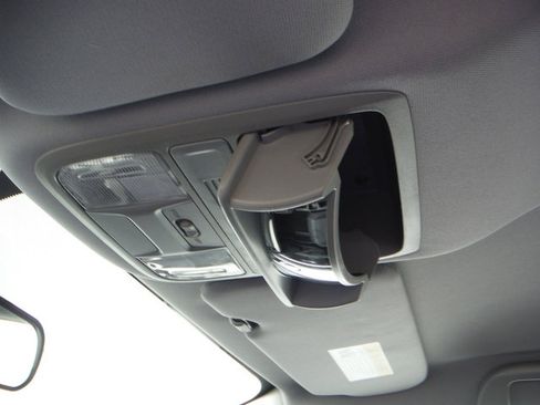 Used 2018 Honda CR-V LX image 22