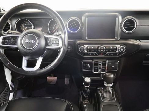 Used 2021 Jeep Wrangler Unlimited Sahara AWD/4WD image 14