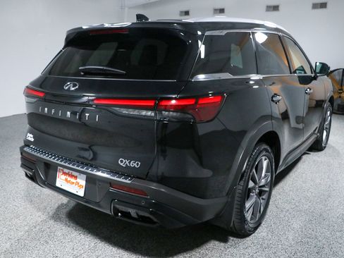Used 2023 INFINITI QX60 Luxe w/ Cargo Package FWD image 7