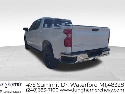 Used 2022 Chevrolet Silverado 1500 LT AWD/4WD image 7