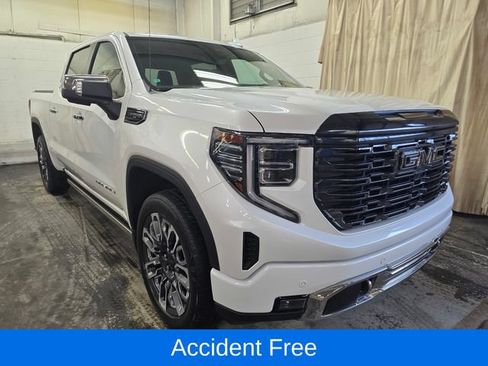 Used 2023 GMC Sierra 1500 Denali Ultimate AWD/4WD image 4