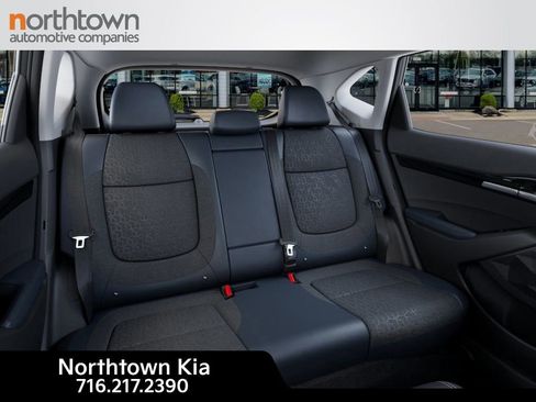 New 2025 Kia Seltos S image 17
