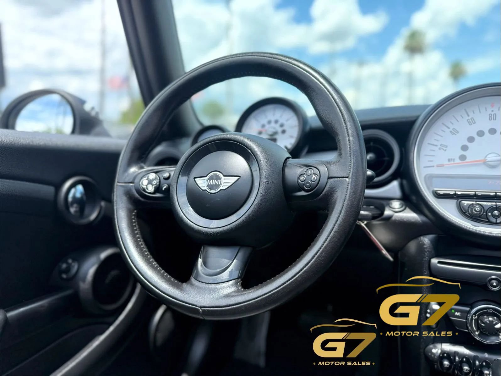 Used 2013 MINI Cooper Convertible FWD image 15