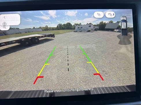 New 2026 Ford F250 Lariat image 38