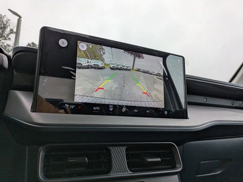 New 2025 Ford Maverick XL image 20