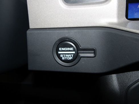 Used 2025 Ford Bronco Outer Banks image 11