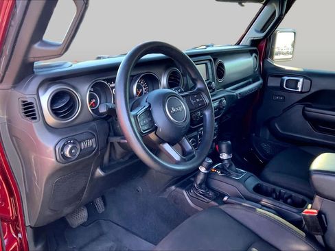 Used 2021 Jeep Wrangler Unlimited Sport AWD/4WD image 18