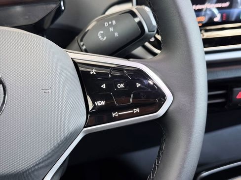 New 2026 Volkswagen ID.4 Pro image 15