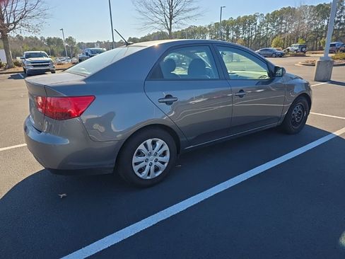 Used 2013 Kia Forte EX image 8