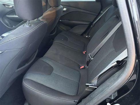 Used 2014 Dodge Dart SXT image 11