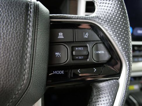 Used 2023 Toyota Sequoia Capstone AWD/4WD image 24