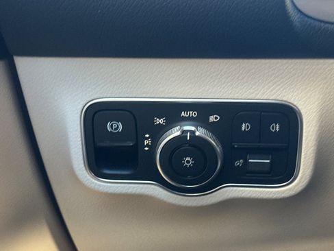 Certified 2026 Mercedes-Benz GLB 250 image 32