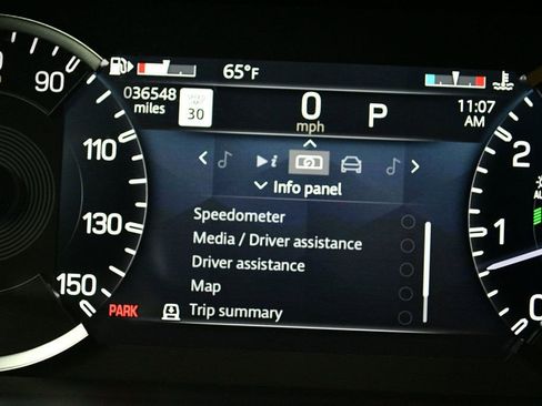 Used 2023 Land Rover Defender 110 X-Dynamic SE image 44