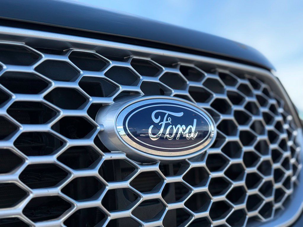 Used 2023 Ford Edge SEL w/ Convenience Package AWD/4WD image 42