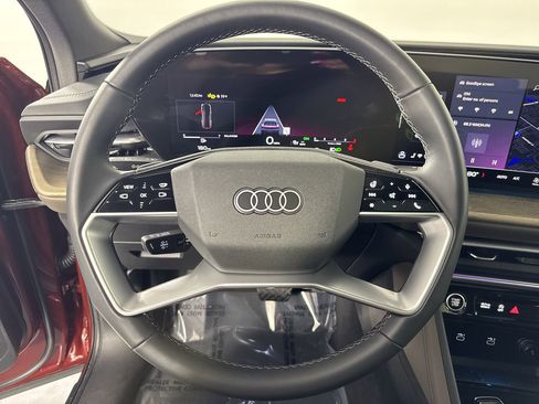 Used 2025 Audi Q5 Premium Plus w/ Premium Plus AWD/4WD image 13