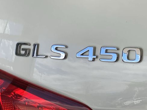 Used 2017 Mercedes-Benz GLS 450 4MATIC image 11