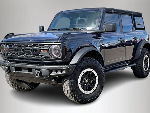 Used 2021 Ford Bronco Badlands w/ Sasquatch Package AWD/4WD image 3
