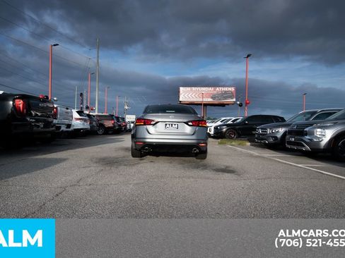 Used 2024 Nissan Altima 2.5 SR image 12