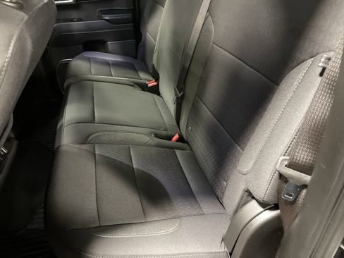 Used 2023 GMC Sierra 1500 SLE image 12