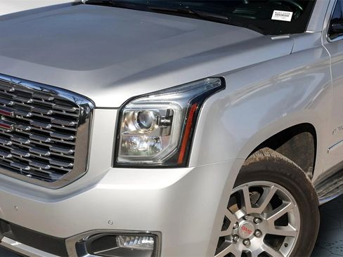 Used 2020 GMC Yukon Denali w/ Open Road Package image 3