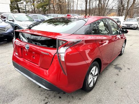 Used 2017 Toyota Prius Two image 5