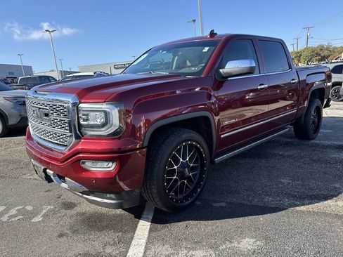 Used 2017 GMC Sierra 1500 Denali w/ Denali Ultimate Package image 7