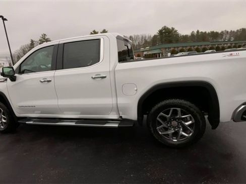 New 2026 GMC Sierra 1500 SLT w/ SLT Premium Package image 6
