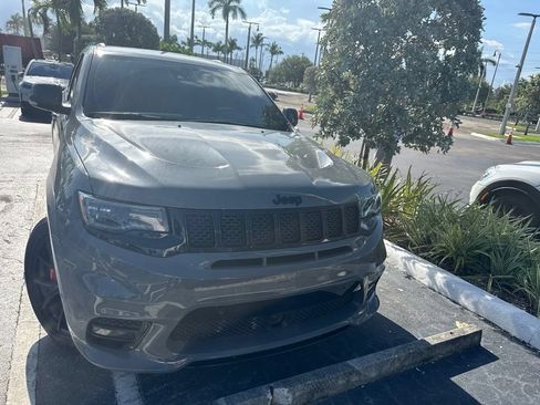 Used 2021 Jeep Grand Cherokee SRT AWD/4WD image 9